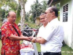 Poktan Gido dan Sogae’adu Terima Alsintan 