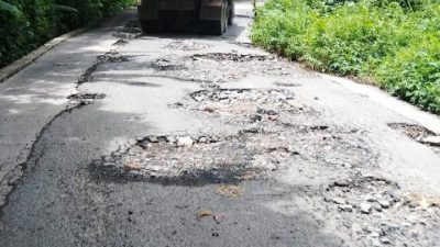Truk Roda 10 Hancurkan Jalan Biru Biru-Mardingding Julu