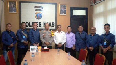 Pengurus LSM-GAKORPAN Kepulauan Nias Audensi dengan Kapolres