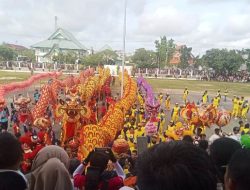 Kantor Bupati Ketapang Didatangi Lima Naga Dan Barongsai