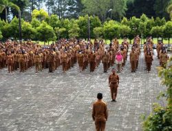 Bupati Toba Ajak Masyarakat Beternak Ayam