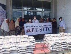 STTC Bagikan Beras Menyambut Idul Fitri 2023