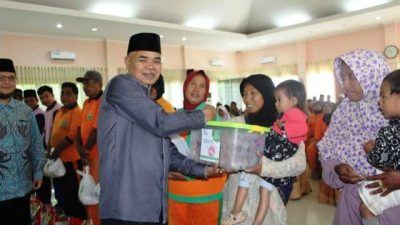 Pj. Bupati Tebo Bersama Baznas Salurkan Bantuan  