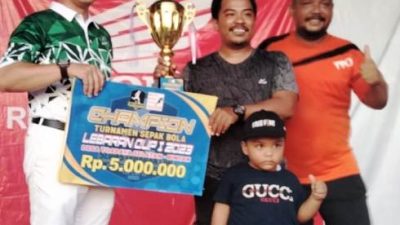 Pertandingan Sepak bola di Desa Toapaya Selatan