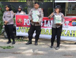 Polwan Polres Langkat Bakti Sosial  Jumat Berkah