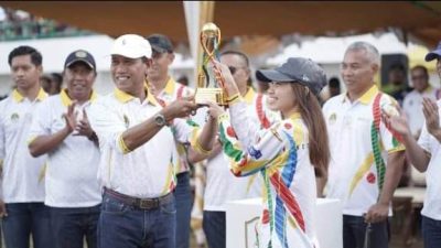 Bupati Ketapang Buka Kejuaraan Sepakbola  