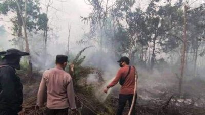 Pemadaman Karhutla di Sandai