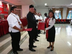 Nikson Nababan Lantik 141 Pejabat Eselon Pemkab Taput 