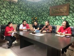 Sahata Situngkir Beri Penguatan dan Pengarahan Divisi Administrasi