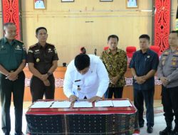 Pemkab Samosir, KPU dan Bawaslu Tandatangani Perjanjian Hibah Daerah