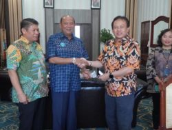 Plt Bupati Langkat Serahkan Mobil Dinas ke BPN Langkat