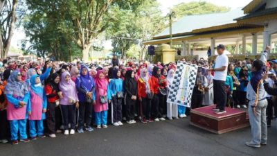 Peringati HUT Korpri ke-52, Pemkab Langkat Gerak Jalan Santai