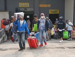 Puncak Arus Mudik Nataru 2024 Diprediksi 22-24 Desember 2023.