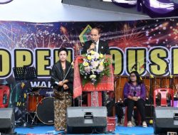 Wakil Bupati Samosir Adakan Open House