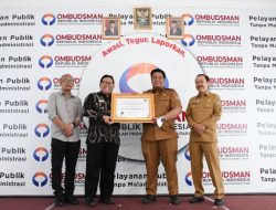 Samosir Zona Hijau, Bupati Terima Penghargaan Ombudsman RI