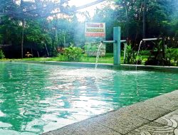 Tiga Rasa Bukit Munte Air Hangat Khas Biru Biru