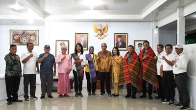Wabup Samosir Serahkan Proposal Rehabilitasi SMPN 2 Harian