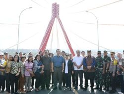 Kunjungi Samosir Menko Marves Tinjau Lokasi Wisata 