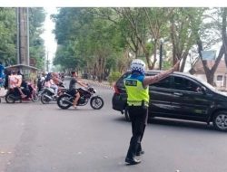 Lancarkan Arus Lalu Lintas Polres Langkat Laksanakan Strong Point