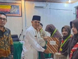Kompetisi Sains Tingkat Madrasah, Kemenag Solok Berikan Penghargaan