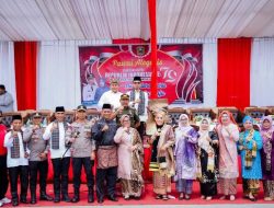 Pawai Alegoris Perayaan HUT Ke-79 RI di Solok  