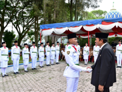 Pengukuhan Pasukan Pengibar Bendera Pusaka di Samosir