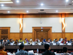 Banggar Dan TAPD Bahas Ranperda Perubahan APBD Tahun 2024