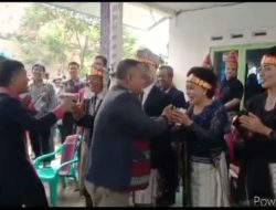 Robinson – Tonny Milik Warga Toba 