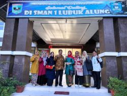 RS Prof HB Saanin Padang  Sosialisasi Deteksi Dini Bersama SMAN 1 Lubuk Alung