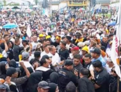 Ribuan Warga Ketapang Hadiri Kampanye Akbar AW – JA