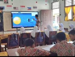 Pj Bupati Langkat Dorong Digitalisasi Pendidikan dengan Smart Board