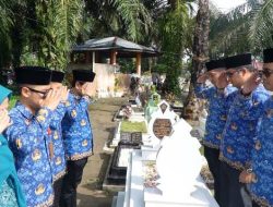 KORPRI Langkat Ziarah & Do’a di Makam Mantan Ketua