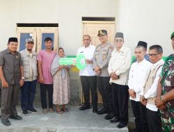 Pj. Bupati Faisal Hasrimy Serahkan Rumah Baru untuk Korban Kebakaran 