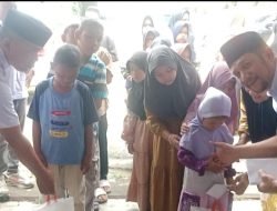 SMSI Madina Bagikan Beras Untuk Anak Yatim dan Jompo 