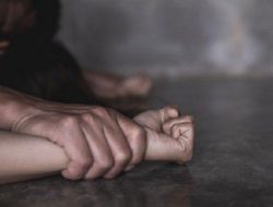 Diduga Gadis Ini Dihamili Sejumlah Orang