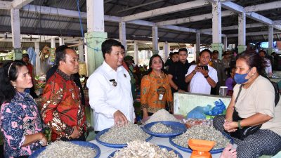 Pastikan Stok Bapokting , Pemkab Samosir Monitoring ke Pasar Tradisional Ambarita 