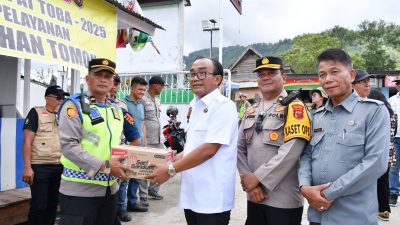 Cek  Pos Pelayanan Idul Fitri 2025, Wabup Samosir Bagikan Bingkisan