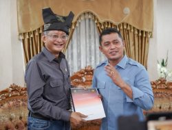 Bupati Solok Sambut Menteri PUPR dan Anggota DPR RI di Bandara Internasional Minangkabau