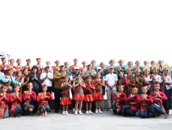 Bersama Wamen Pariwisata, Gubsu, Bupati Samosir Canangkan Gerakan Wisata Bersih Dan Launching Visit Samosir Years