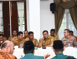 Pertemuan Wabup, Al Washliyah, Bupati  :  Kita Tidak Bisa Kasih Keputusan