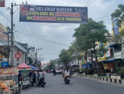  Selamat Datang di Kota Jual Beli Sisik Trenggiling dan Judi Sabung Ayam 