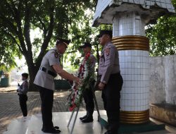 Sambut HUT Bhayangkara ke 79, Polres Langkat Ziarah di Taman Makam Pahlawan