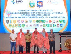 Wakil Bupati Samosir Buka Sosialisasi dan Bimtek Implementasi SIPD-RI