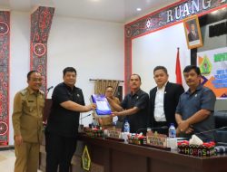 Bupati Terima Keputusan DPRD Samosir Tentang Rekomendasi LKPJ 2024