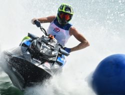 Rider Aquabike  : Danau Toba Menantang 