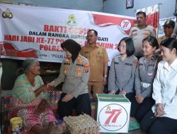 Kapolres Samosir AKBP Rina Frillya, S.I.K, Peduli Lansia  