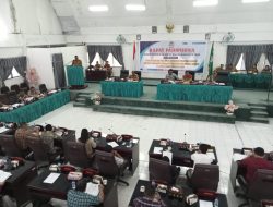 Bupati Toba Sampaikan Nota Rancangan Peraturan Perubahan Anggaran Pendapatan dan Belanja