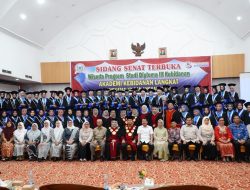 Lulusan Akbid Langkat Diharapkan Jadi Bidan Kompeten dan Berakhlak