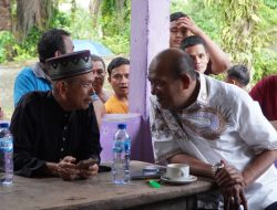 Syah Afandin Dan Warga Timbang Lawan Bertemu di Warung Kopi 