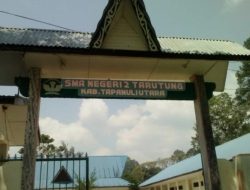 Kutipan Rp100.000 di SMAN 2 Tarutung Hasil Keputusan Orangtua Dan Komite